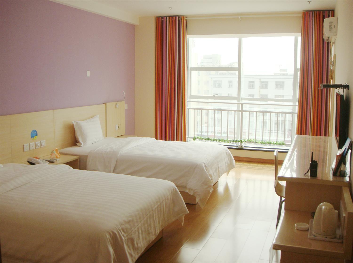 Comfortable Twin Room - Photo 3