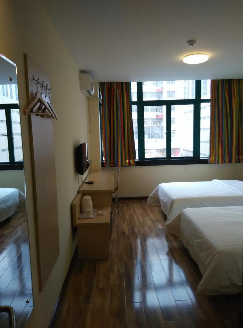 Comfortable Twin Room photo 1
