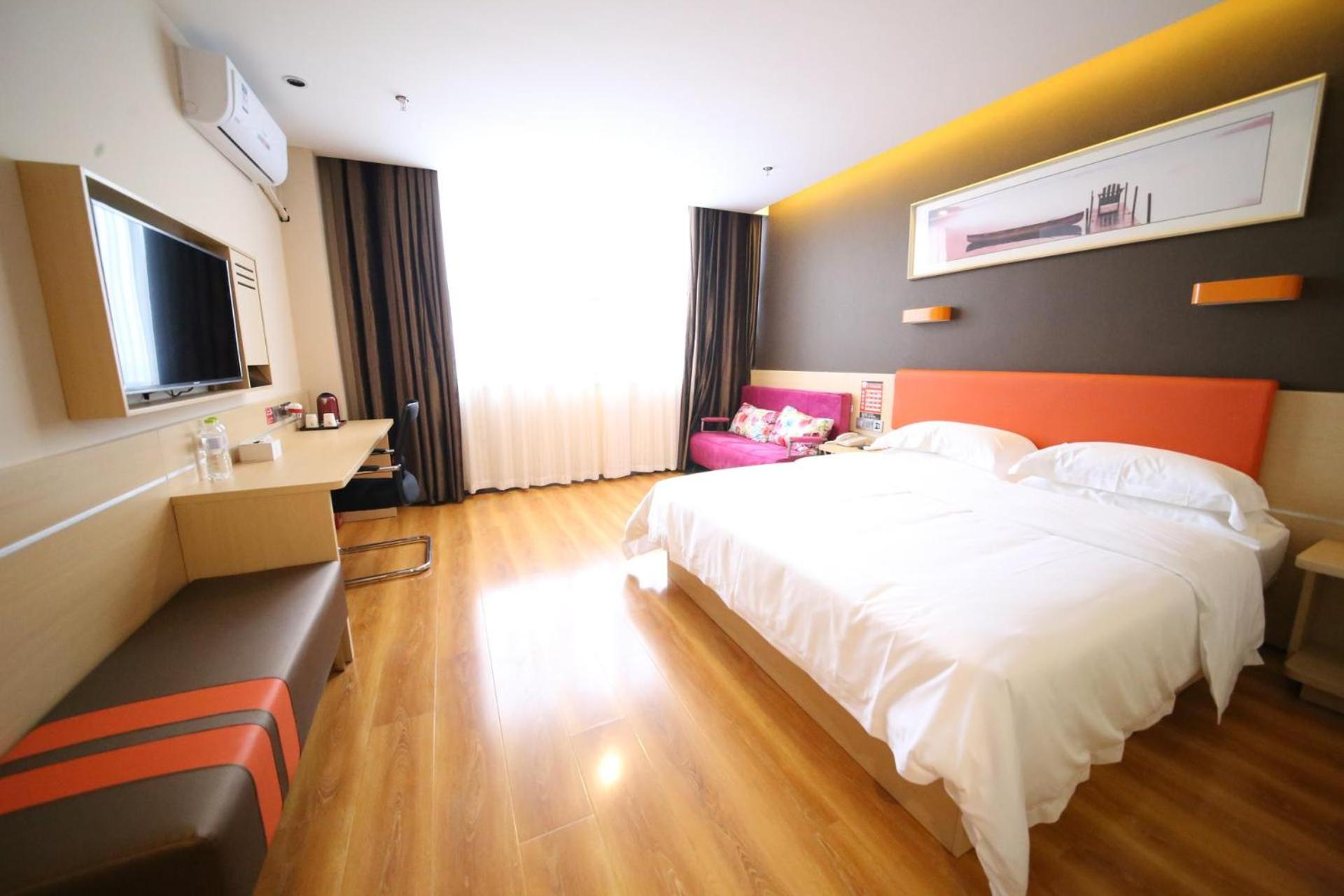 Select Room photo 2