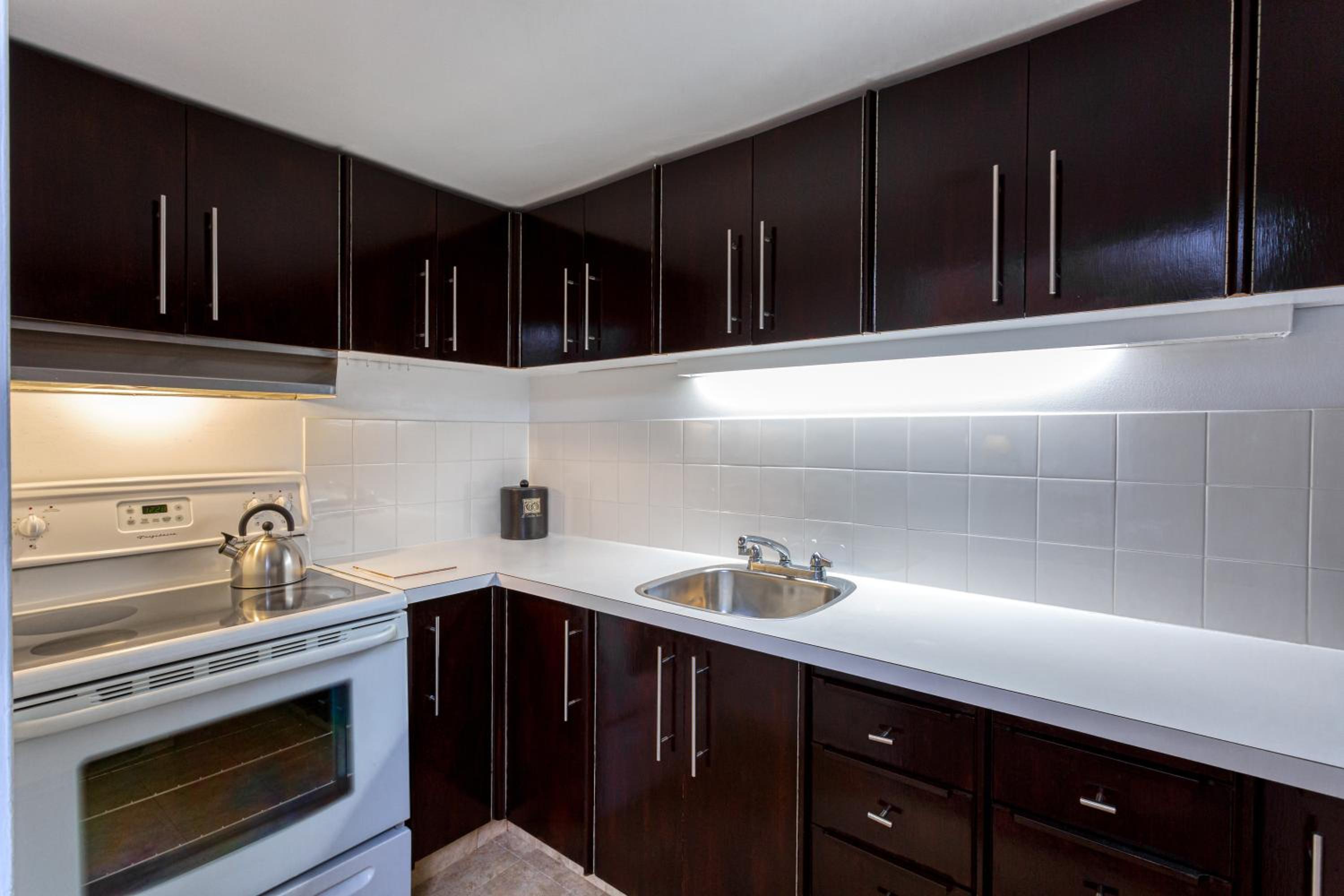 Premier One-Bedroom Suite - Photo 2