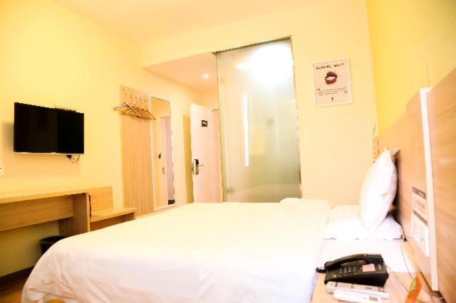 Business Queen Bed Room