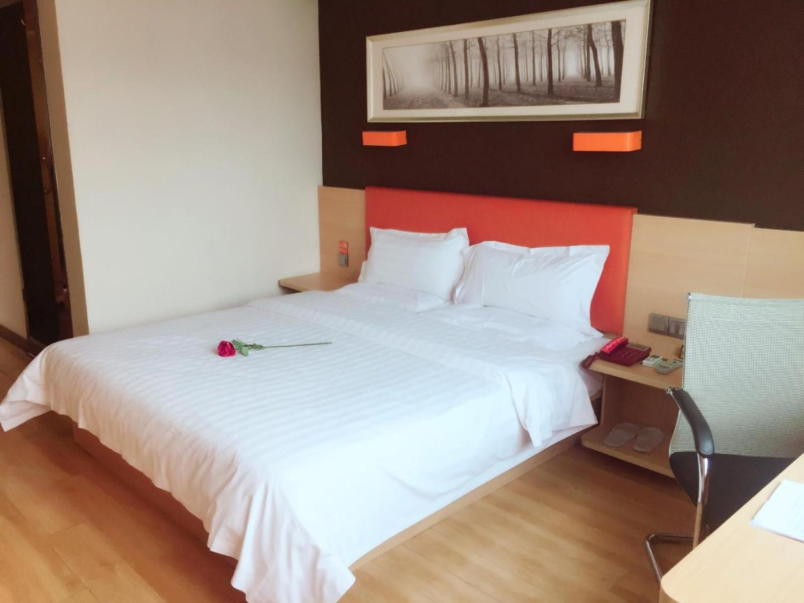 Premium Queen Room photo 3