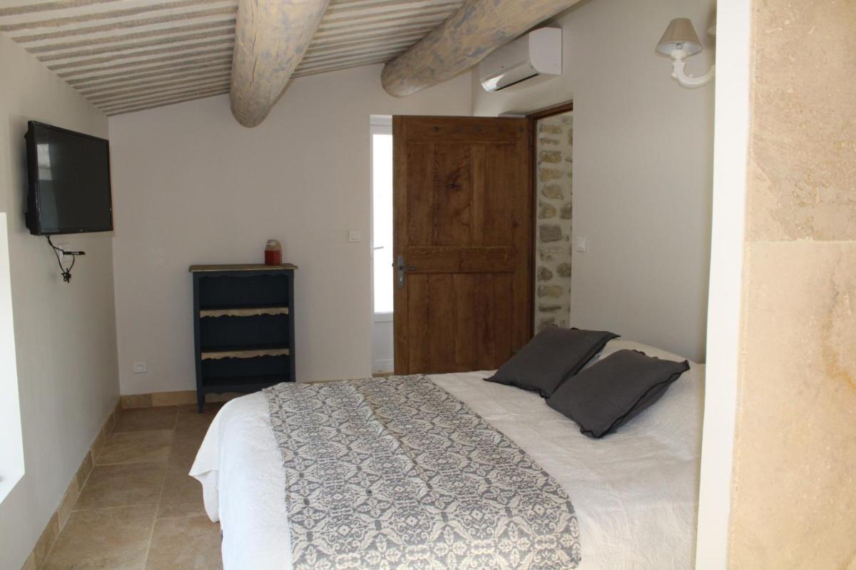 Double Room with Garden View - Photo 2