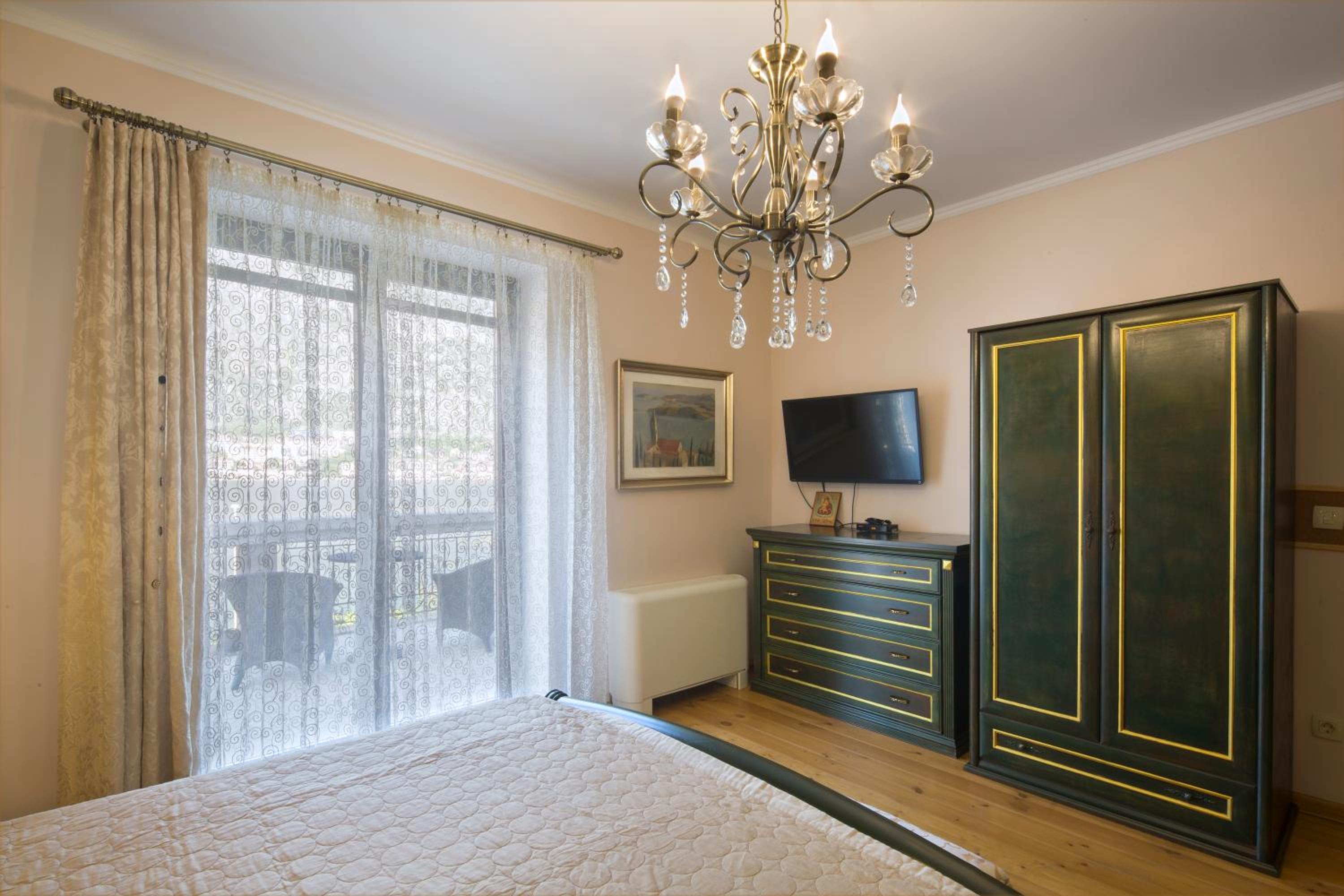 Deluxe Double Room with Balcony and Sea View photo 2