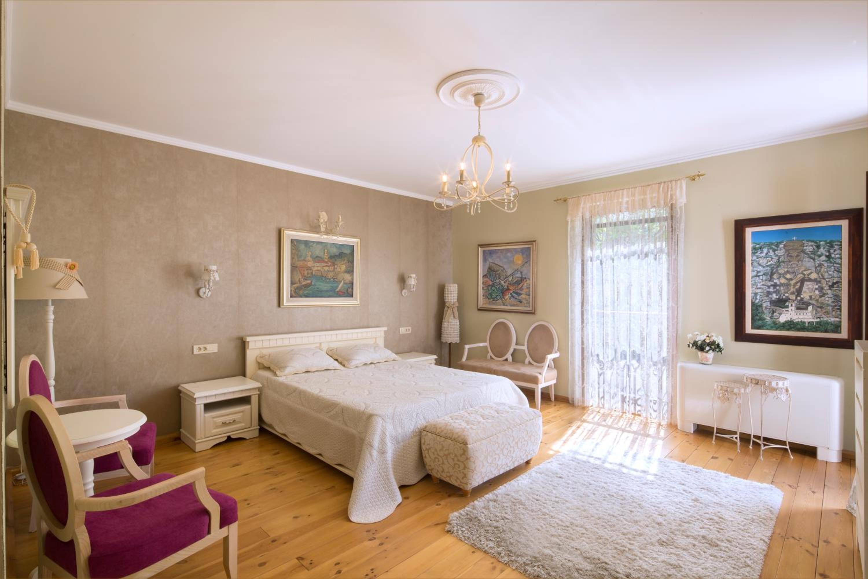 Double Room with Patio photo 3