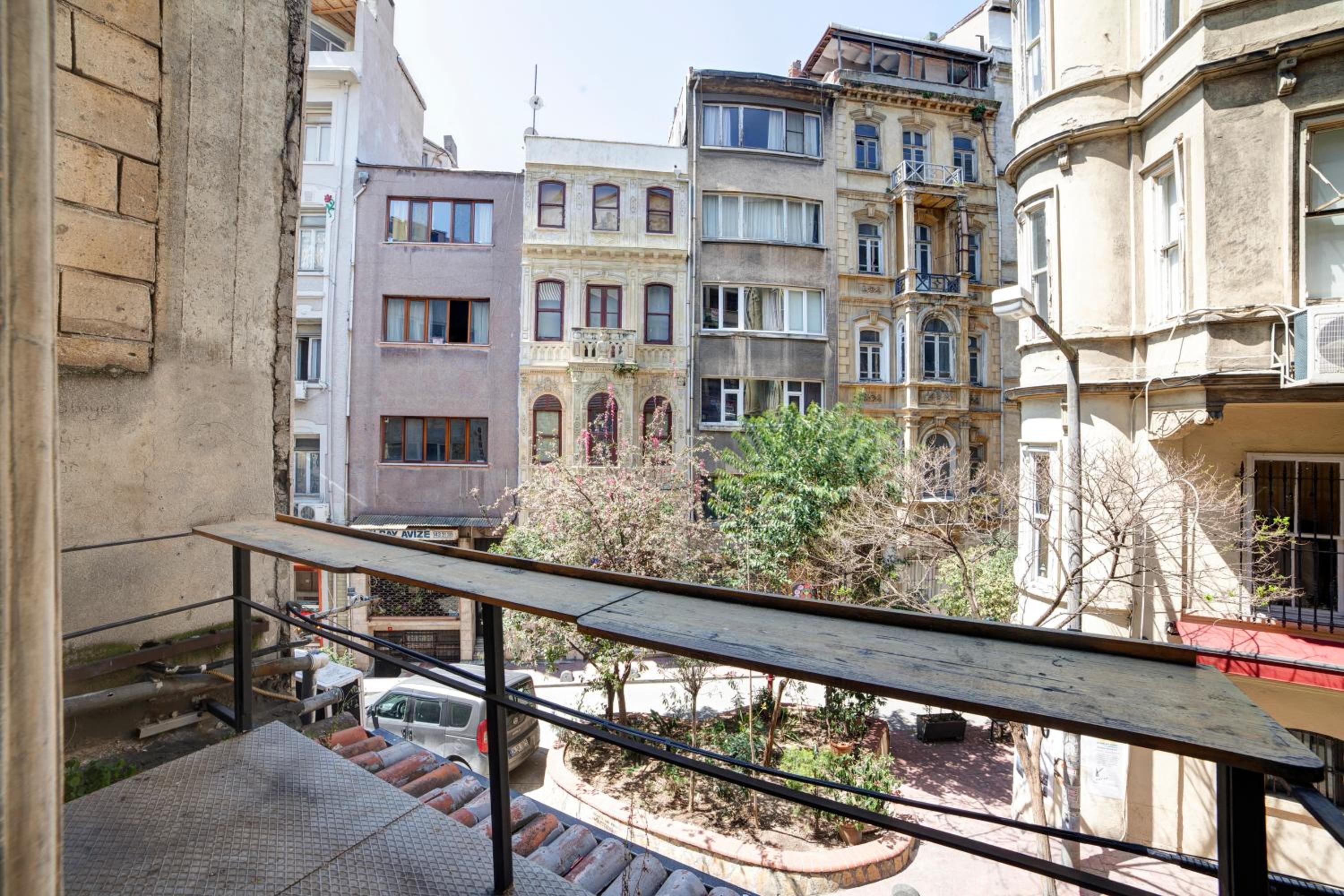 Double Room with Balcony photo 2