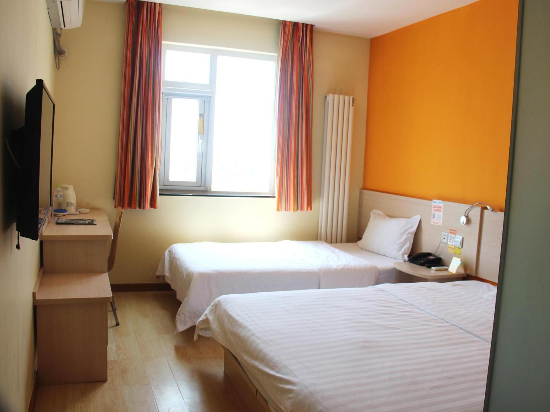Comfortable Twin Room photo 3
