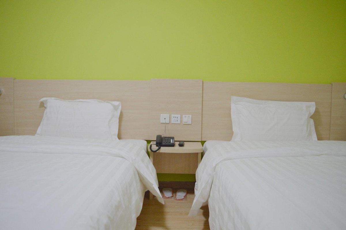 Comfortable Twin Room photo 2