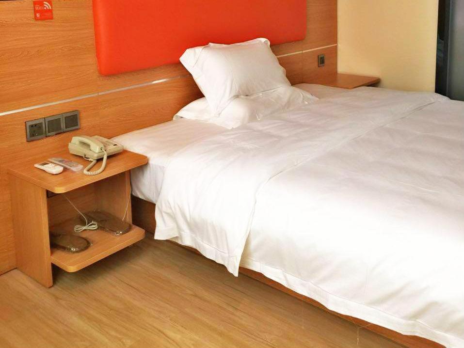 Select Room