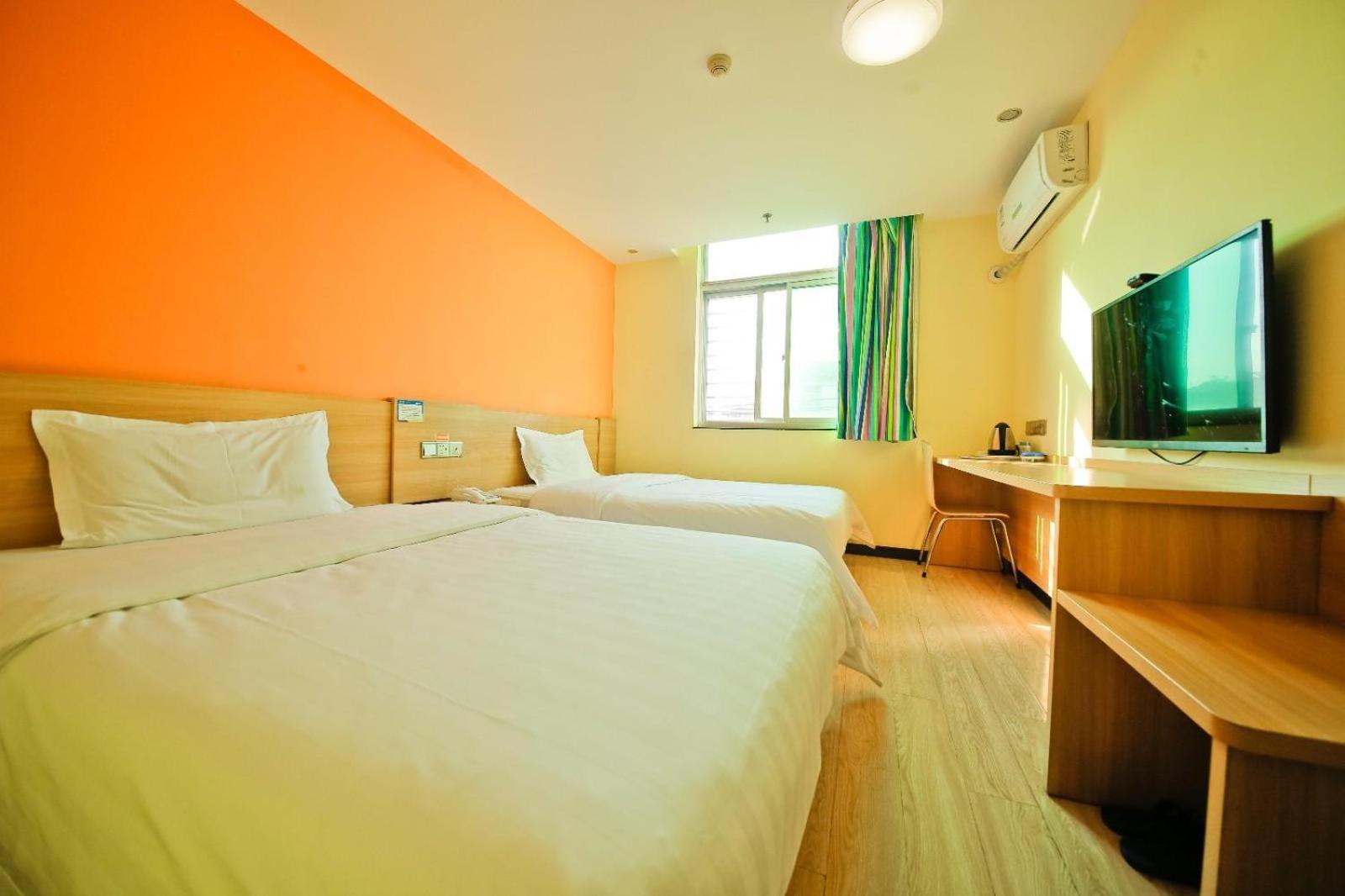Comfortable Twin Room photo 1