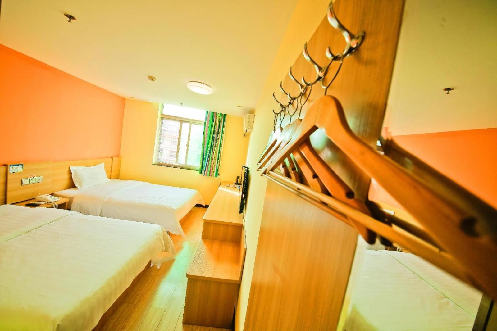 Comfortable Twin Room photo 2