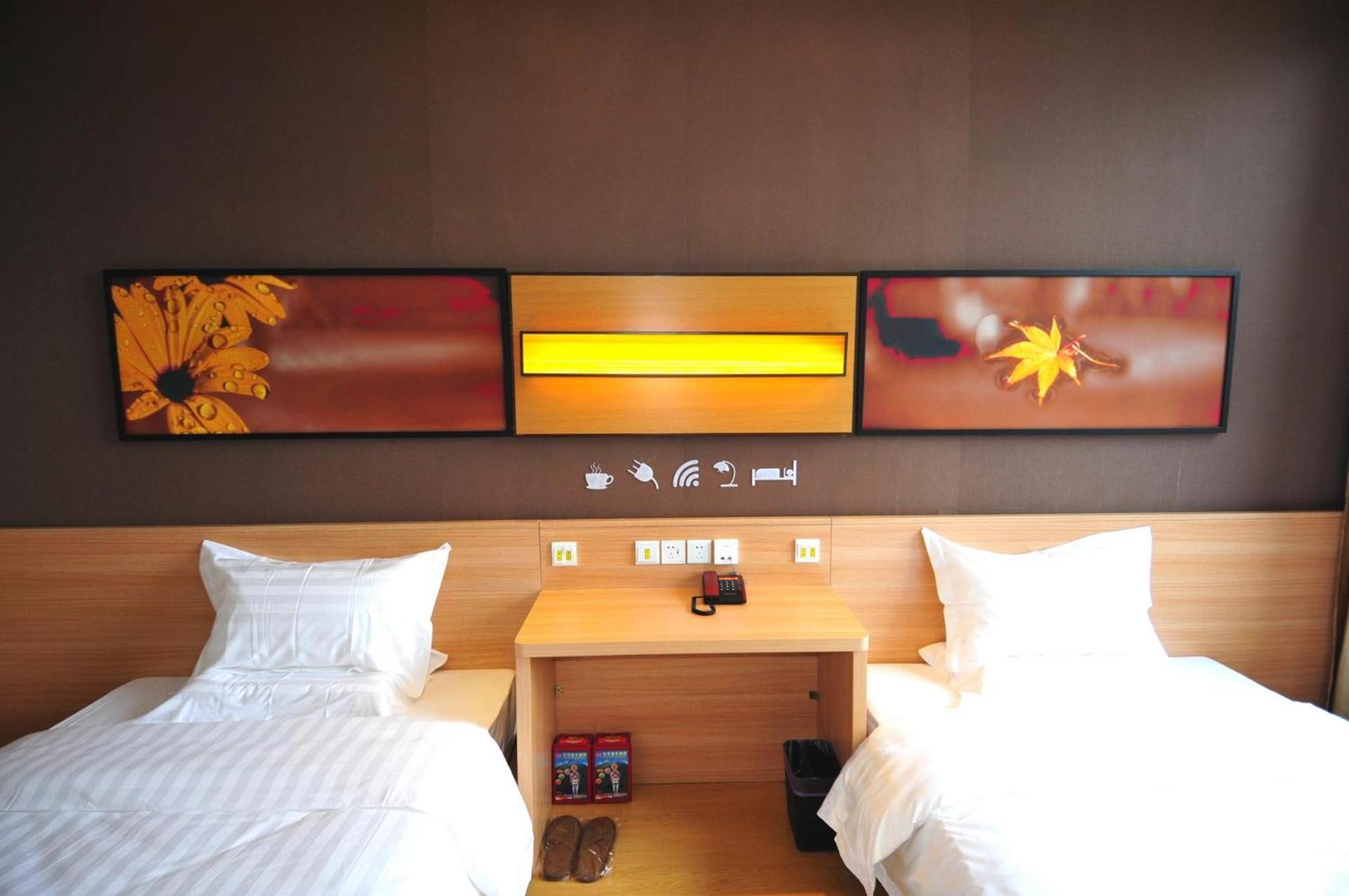 Traditional Twin Room