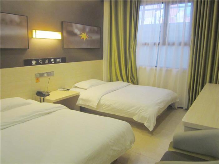 Business Twin Room photo 1