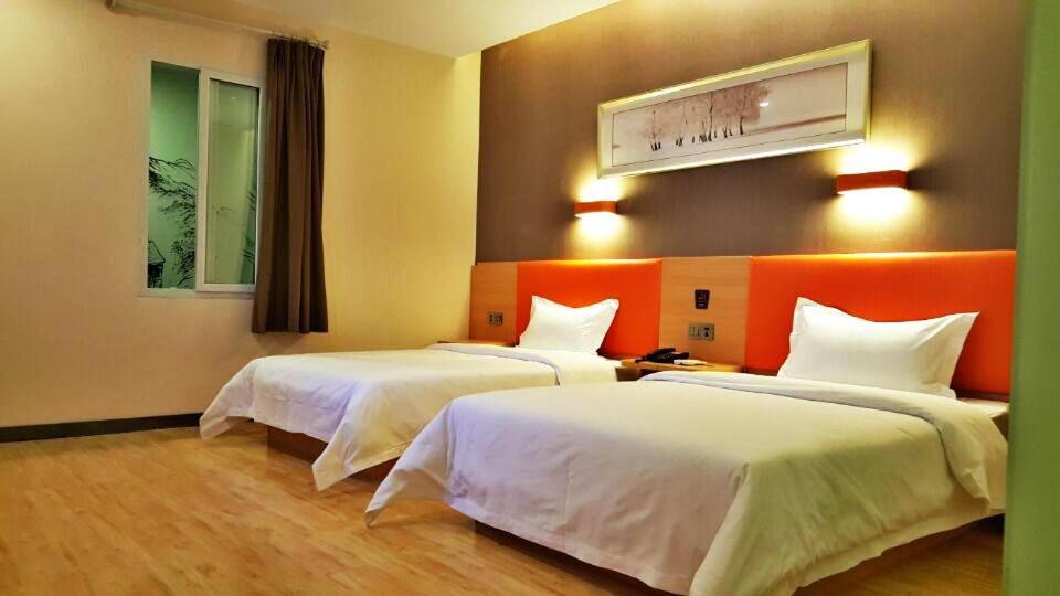 Premium Deluxe Twin Room