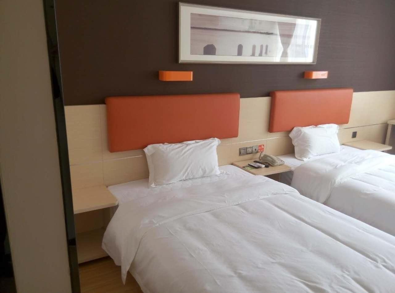 Premium Deluxe Twin Room photo 1