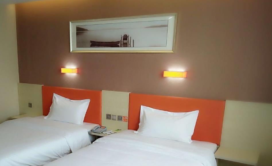 Premium Deluxe Twin Room photo 1