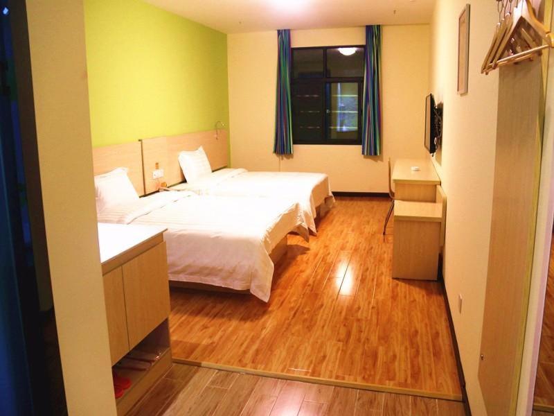 Comfortable Twin Room photo 1