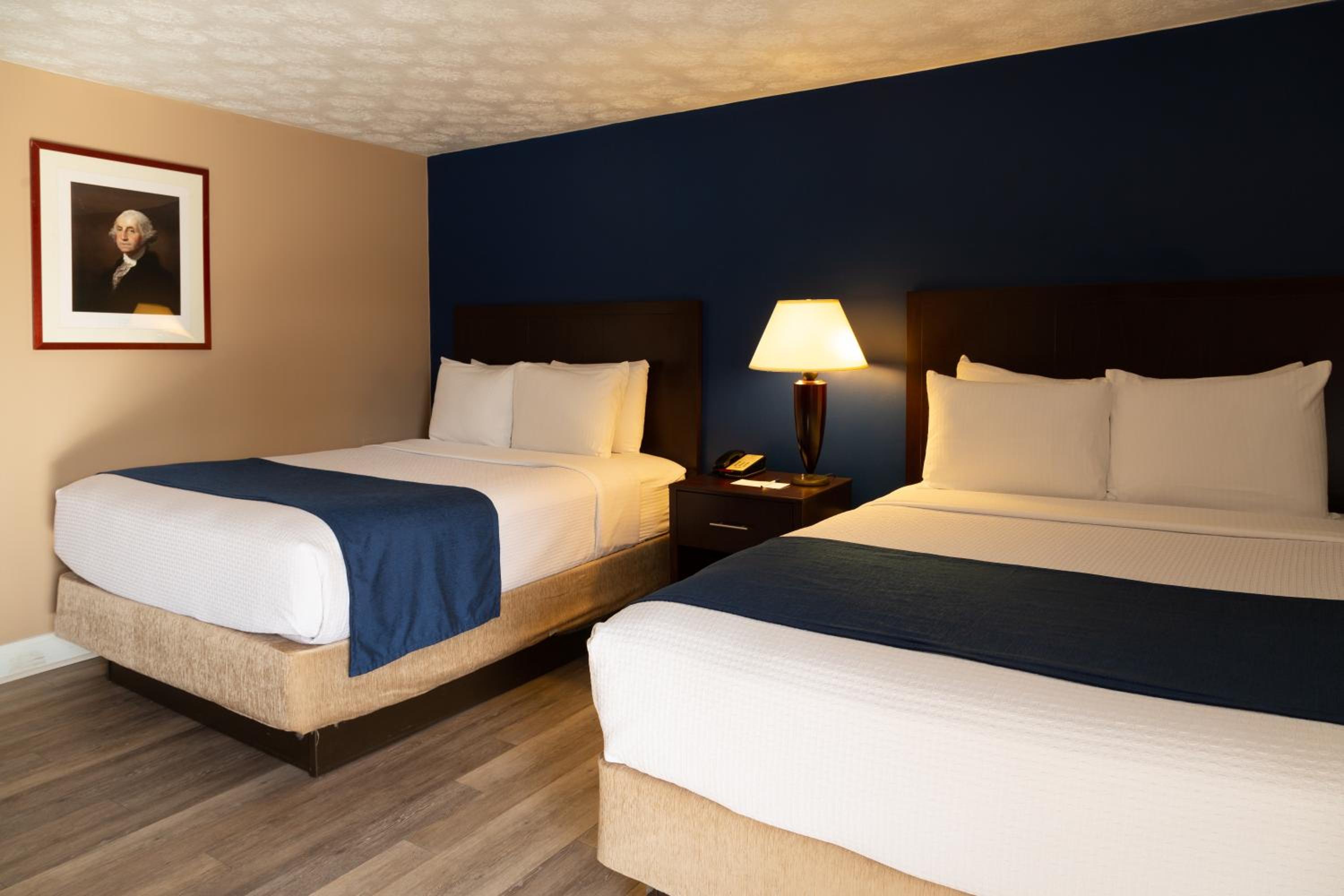 Deluxe Queen Room With Two Queen Beds - Non-Smoking photo 1
