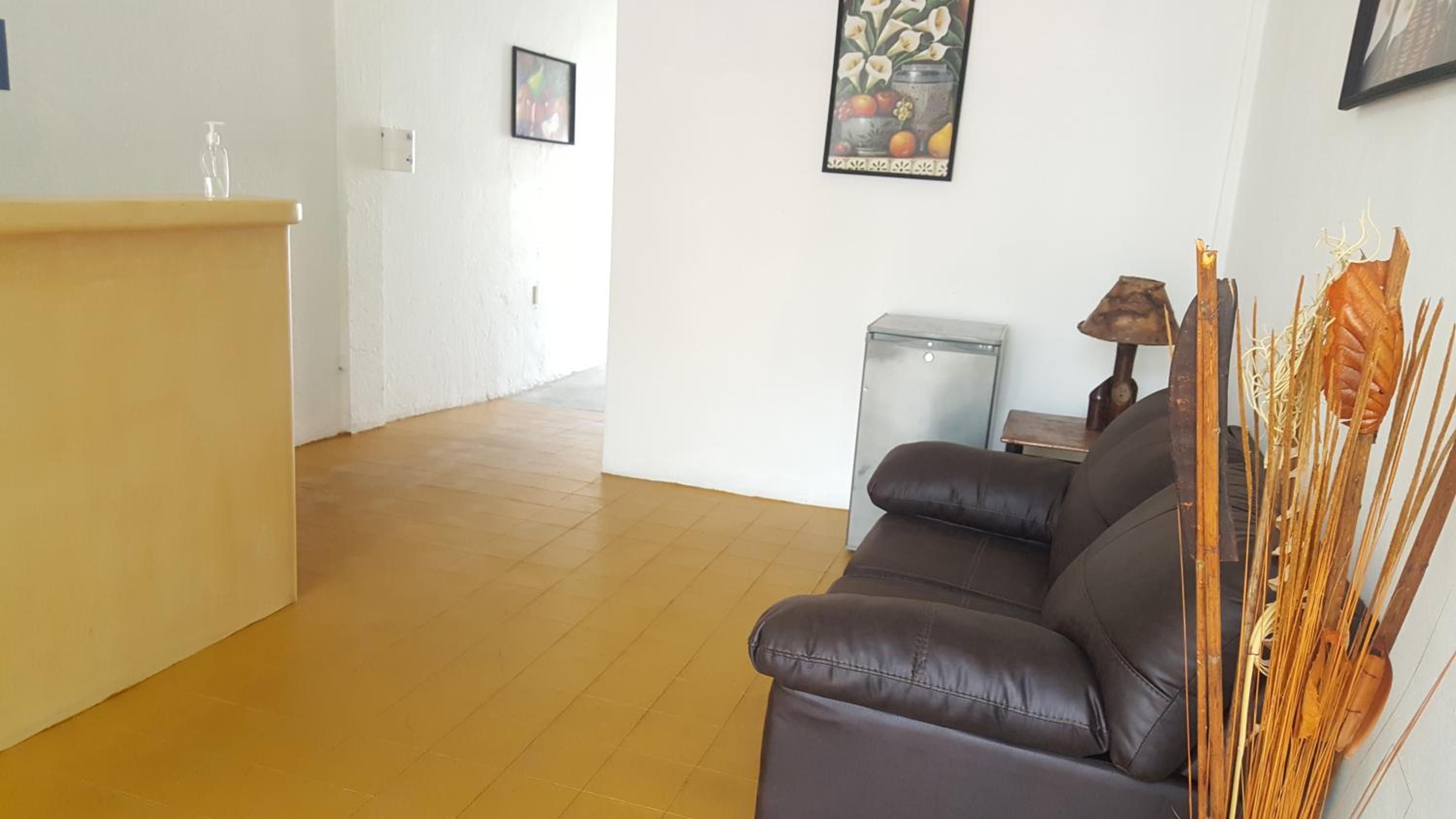 One-Bedroom Apartment - Photo 29