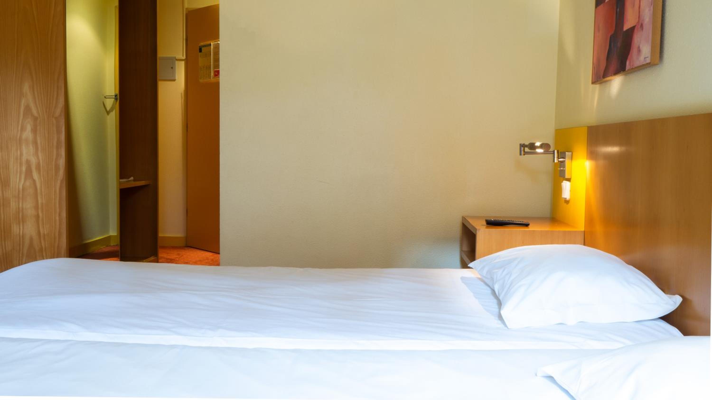 Double Room - Photo 10