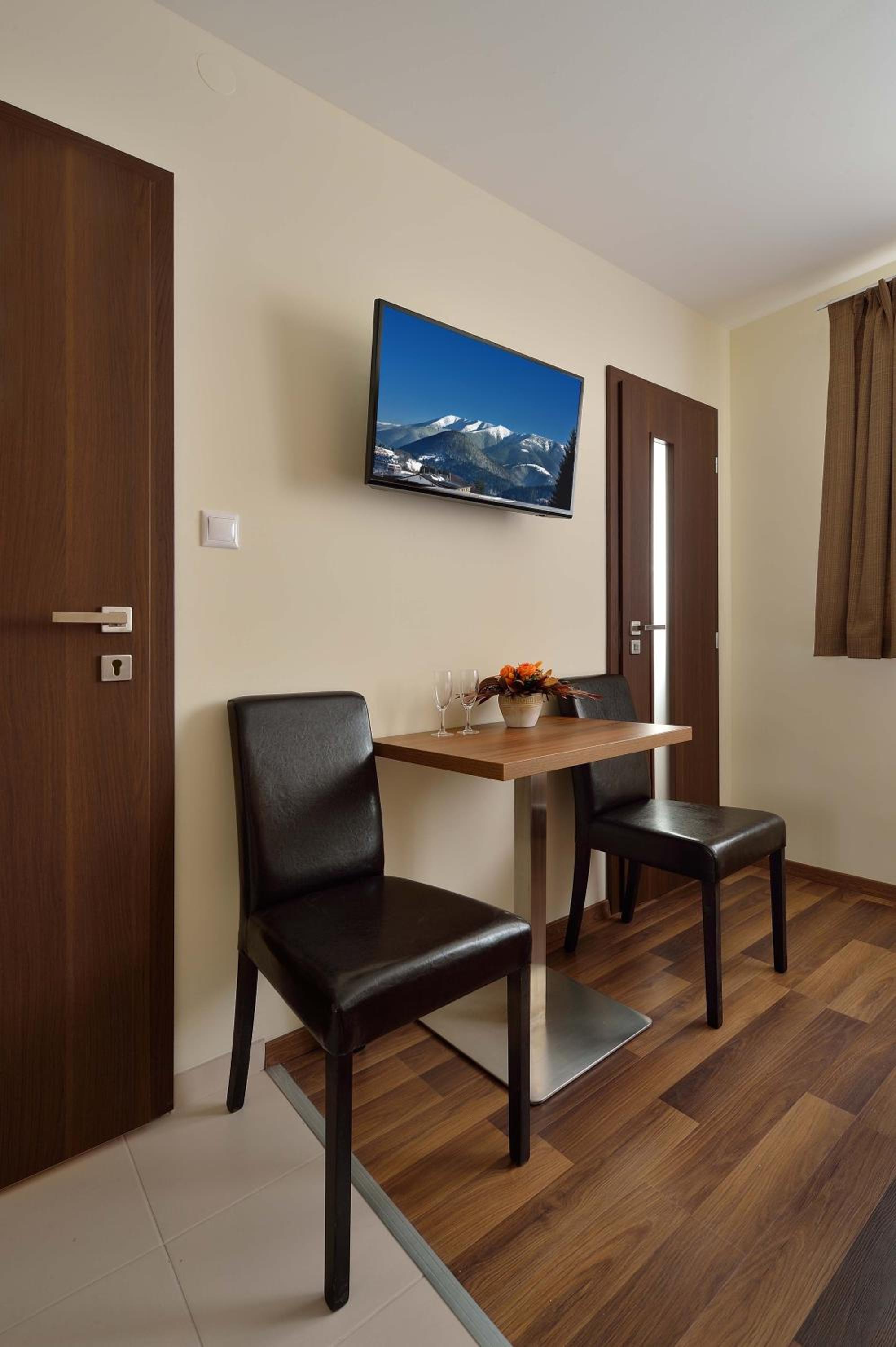 Deluxe Double Room photo 2