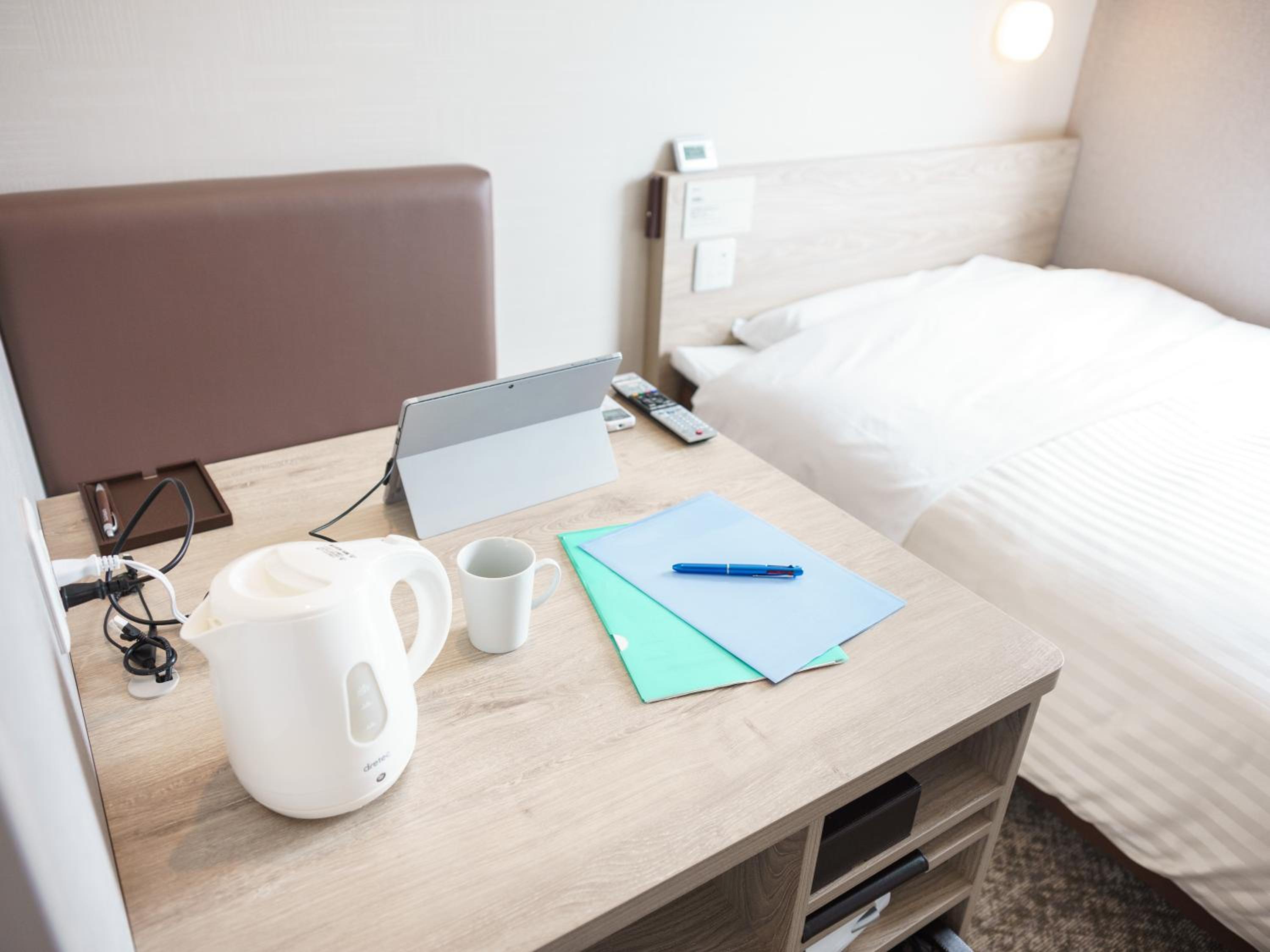 Double Room - Non-Smoking  - Photo 6