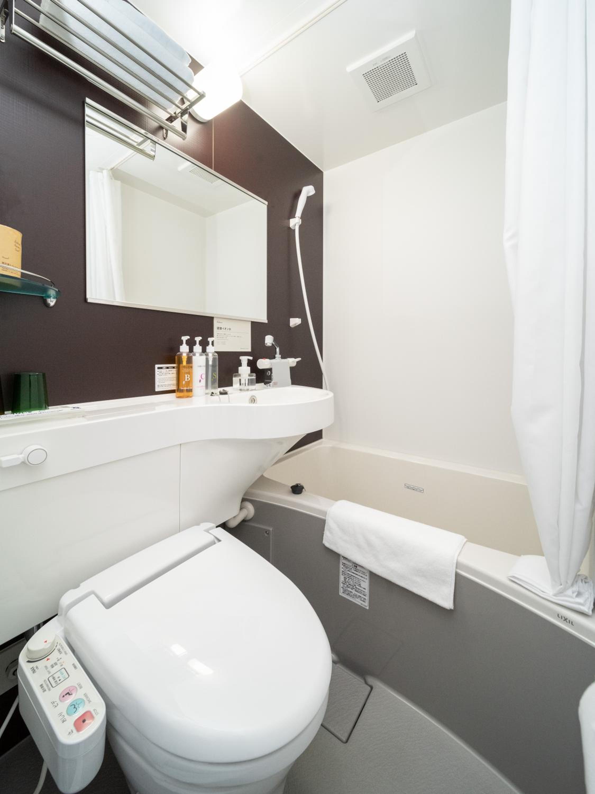 Standard Double Room - Non-Smoking - Photo 9