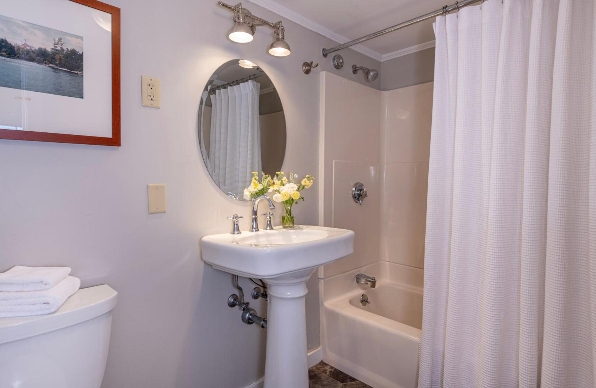Standard Queen Room photo 3