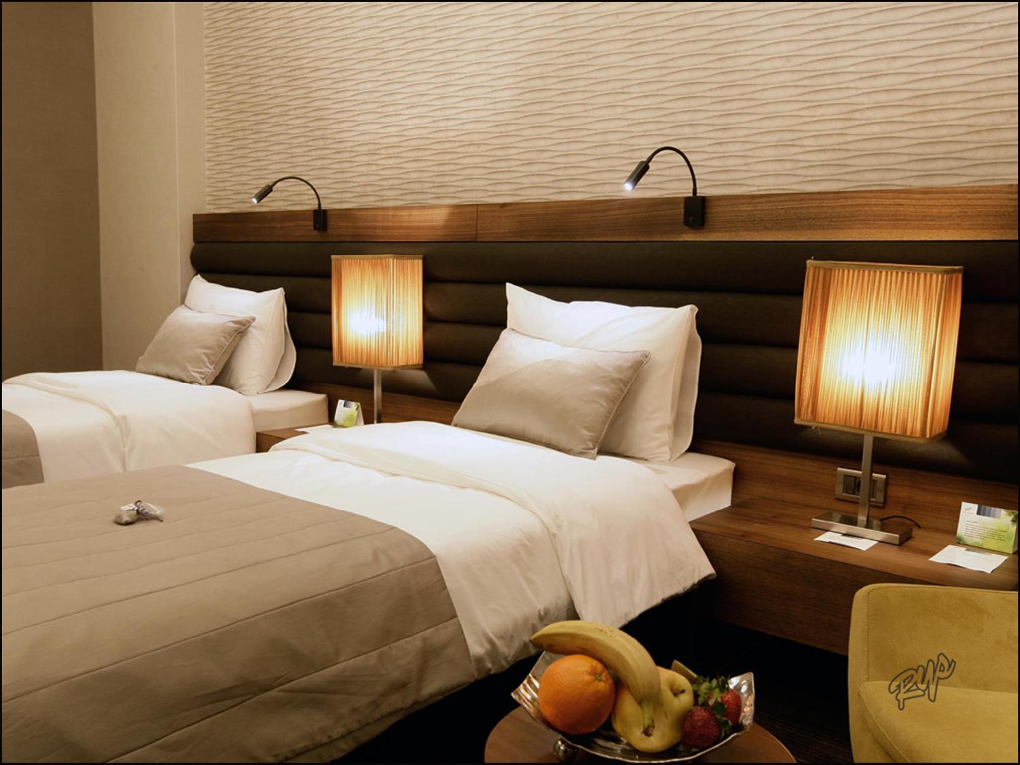 Twin Room (2 Adults)