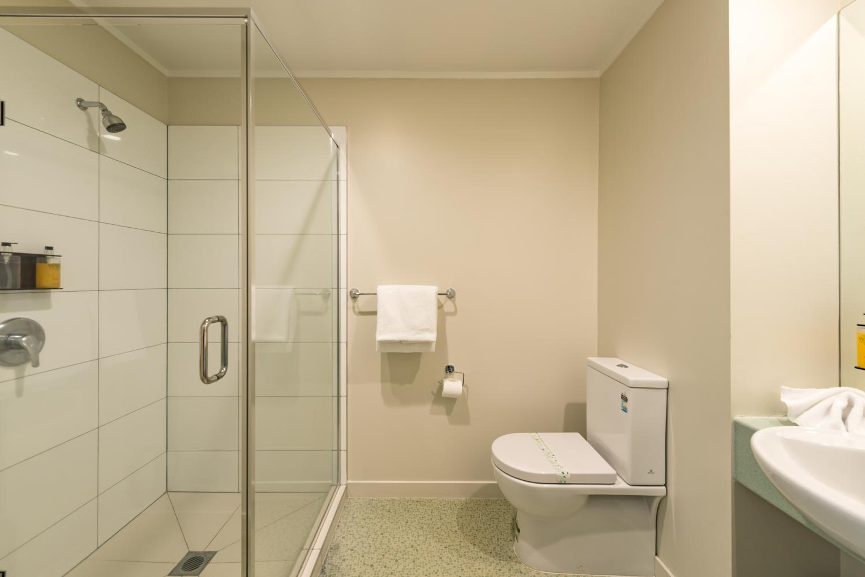Double or Twin Room - Photo 4