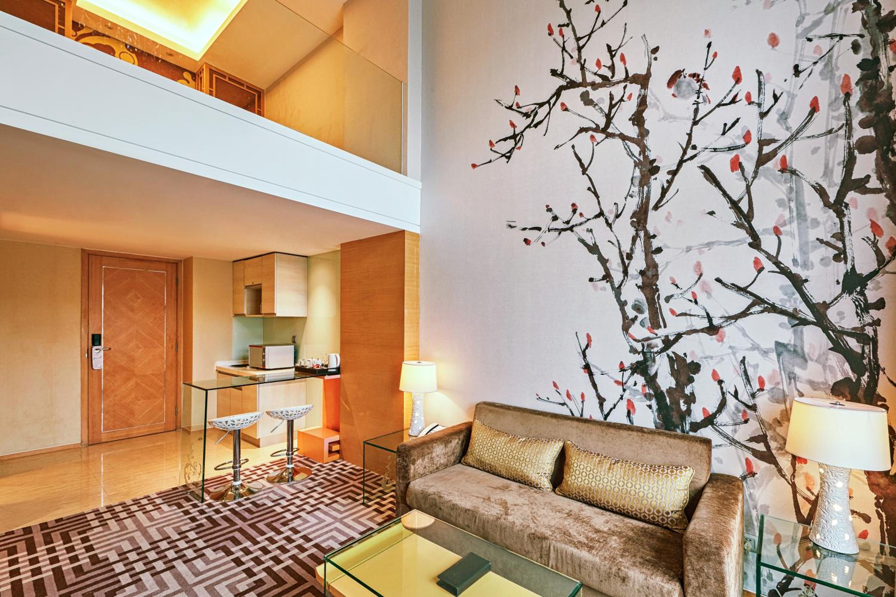 Loft Suite - Photo 4