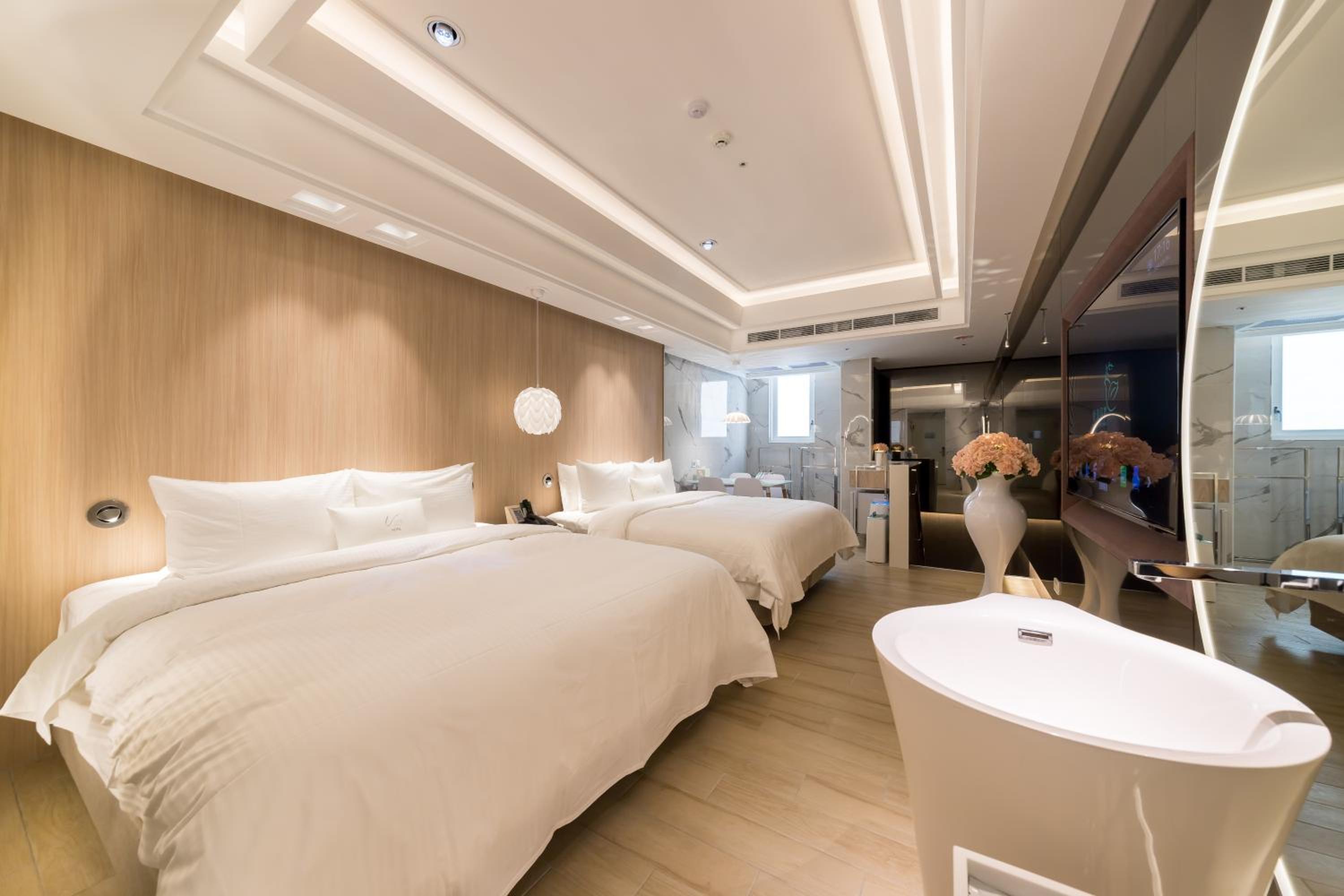 Deluxe Quadruple Room photo 3