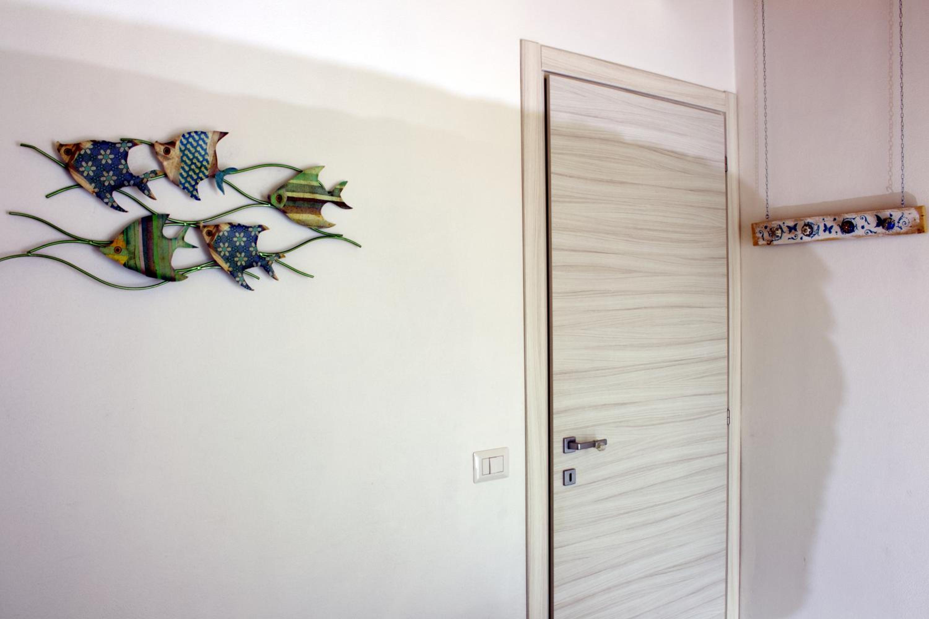 Double Room with Private Bathroom - Photo 2