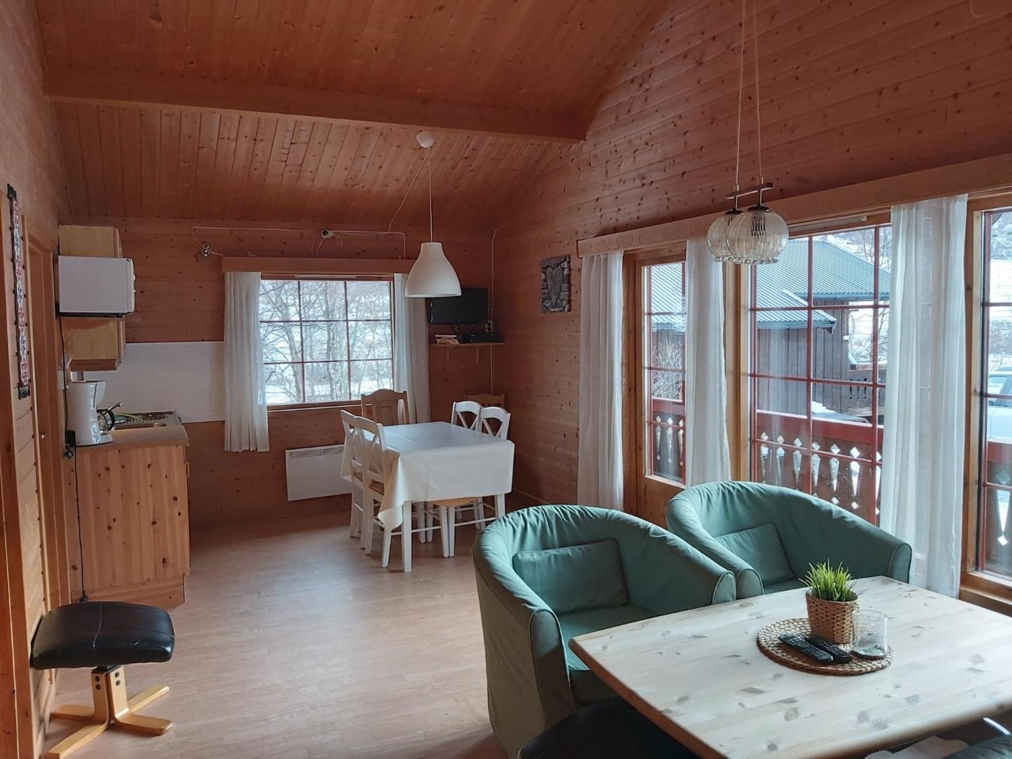 Two-Bedroom Cottage photo 2