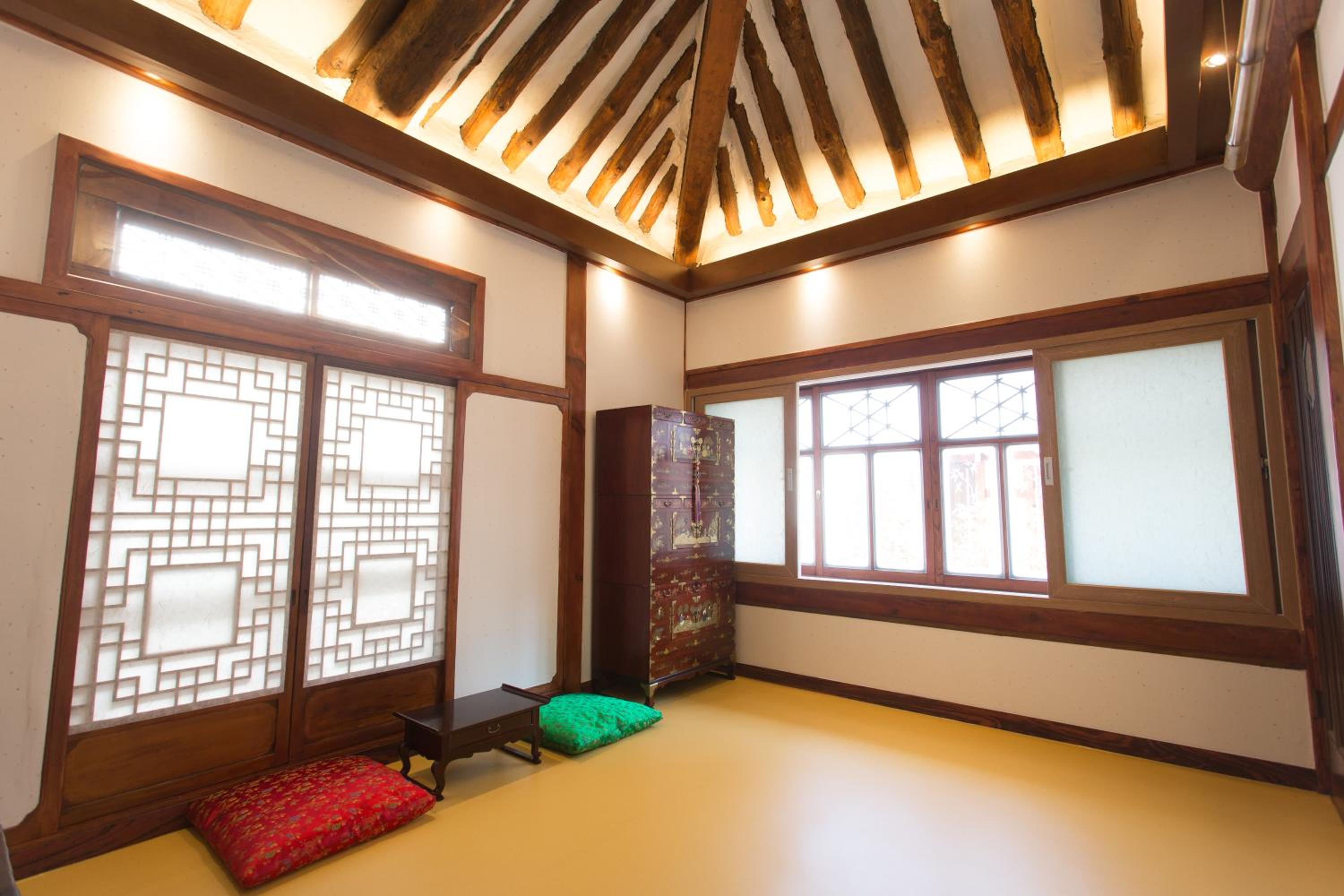 Triple Room with Private Bathroom - Photo 5