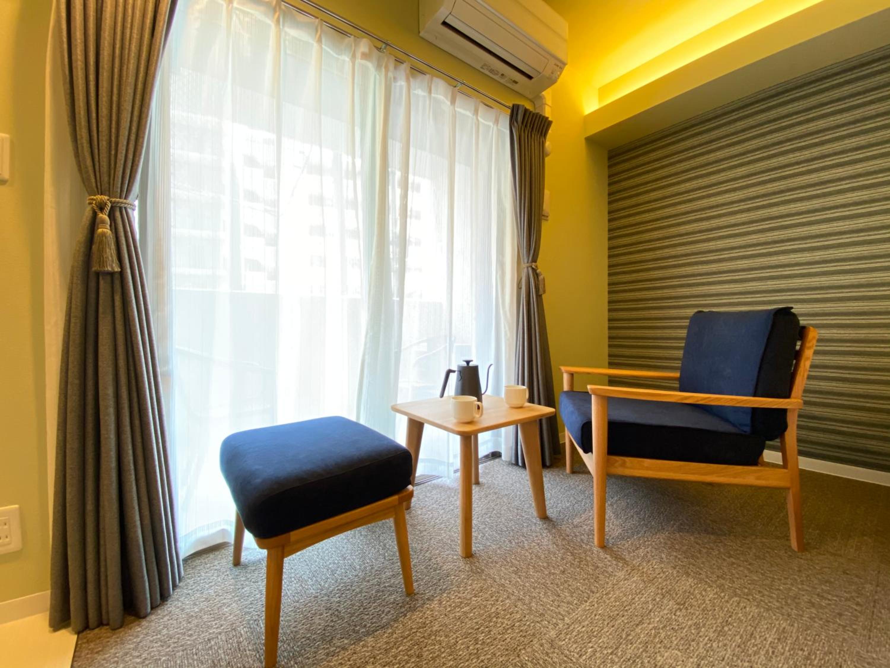 Superior Double Room with Two Double Beds - Photo 7