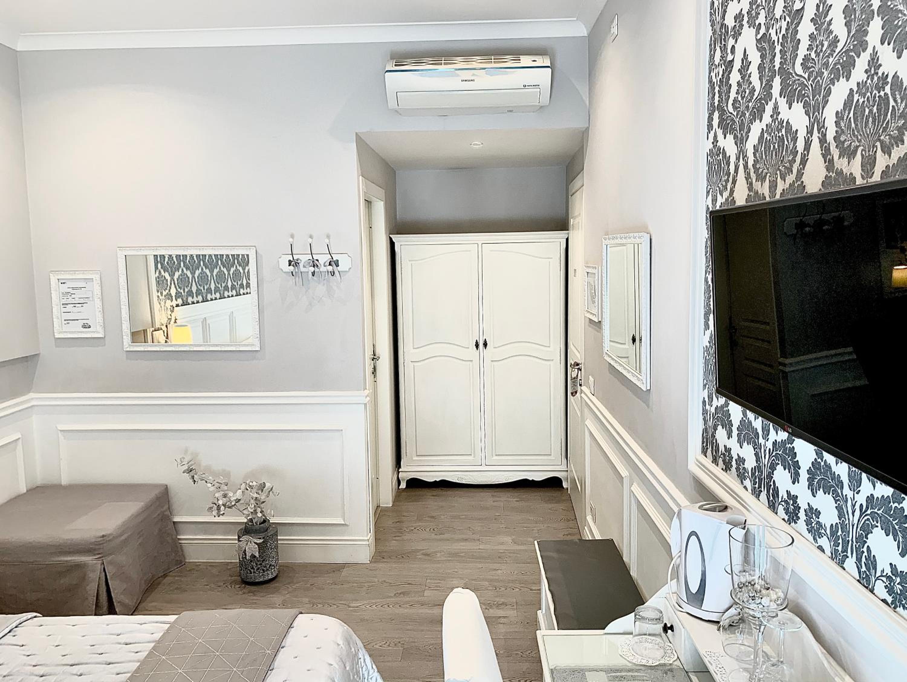 Deluxe Triple Room photo 3