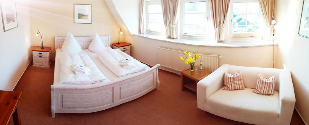 Double Room with Garden View photo 3