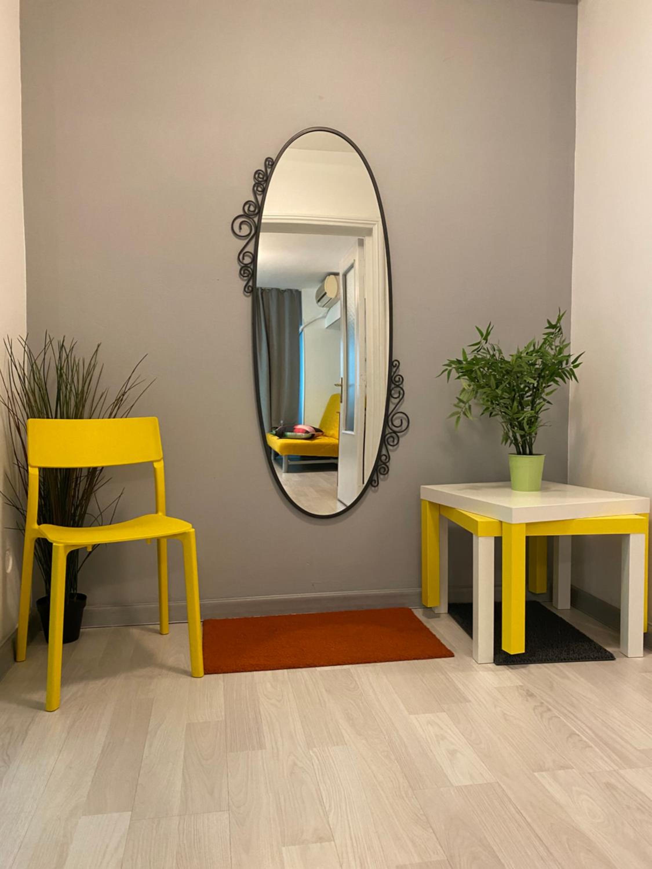 Apartment with Terrace - Photo 13