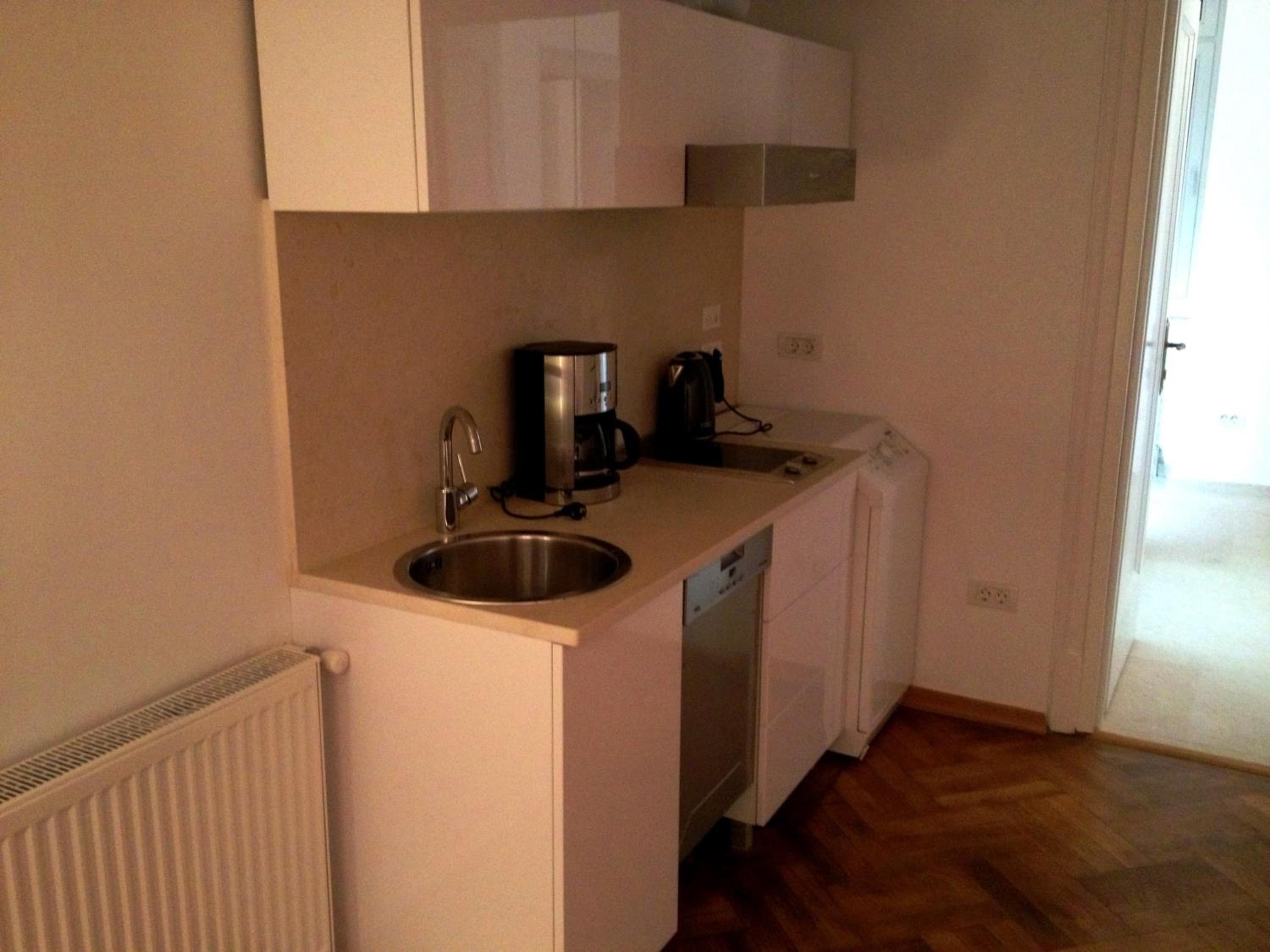 Loft-type Studio with Balcony - Photo 29