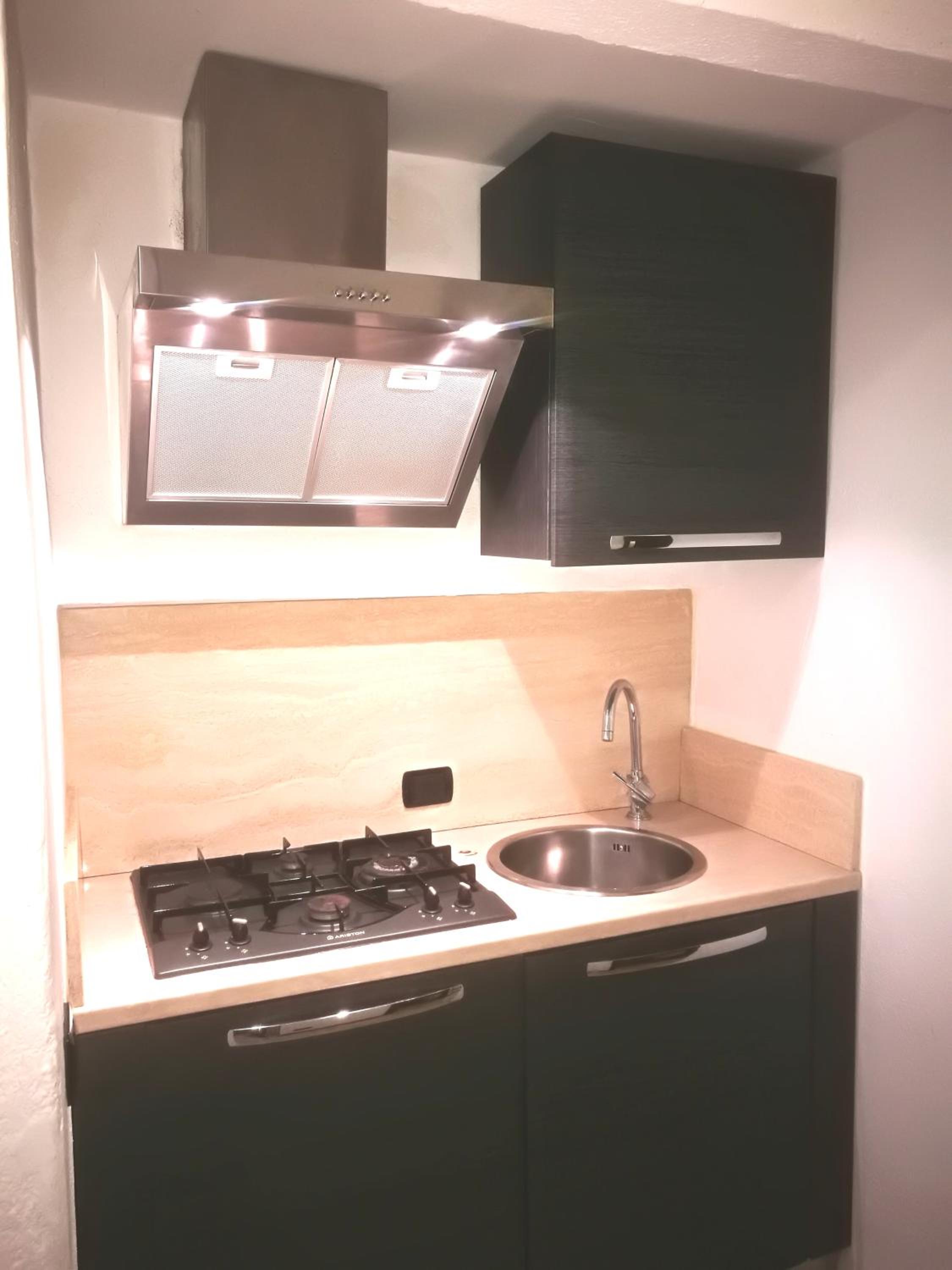 Apartment with Sea View - Photo 10