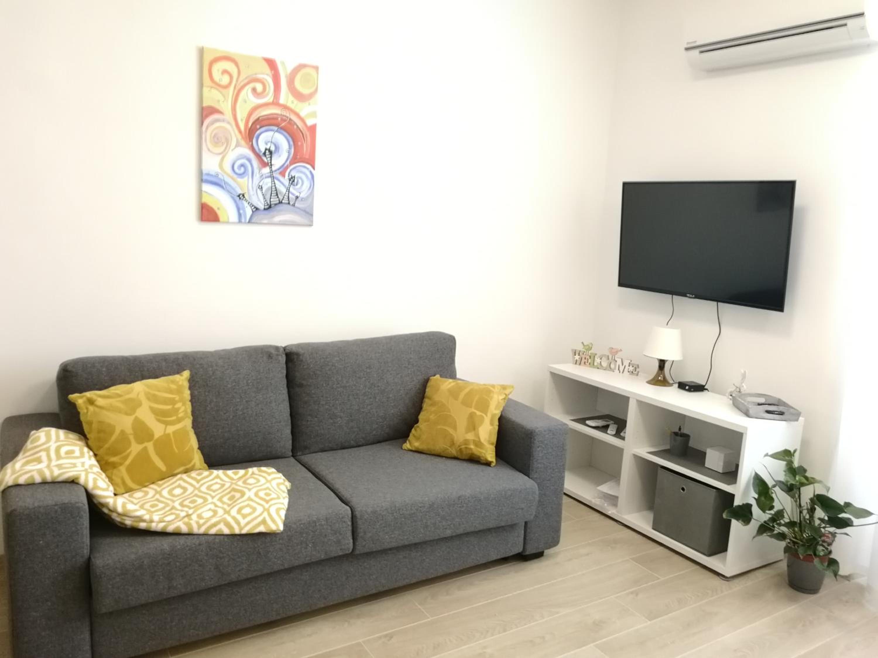 Two-Bedroom Apartment - Photo 9