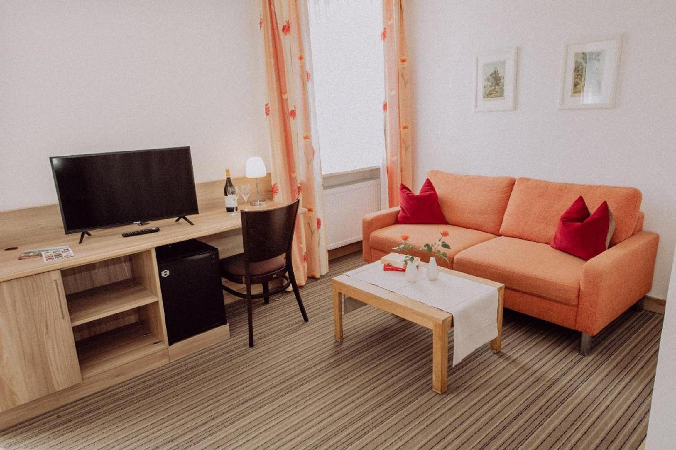 Double Room with Balcony photo 3