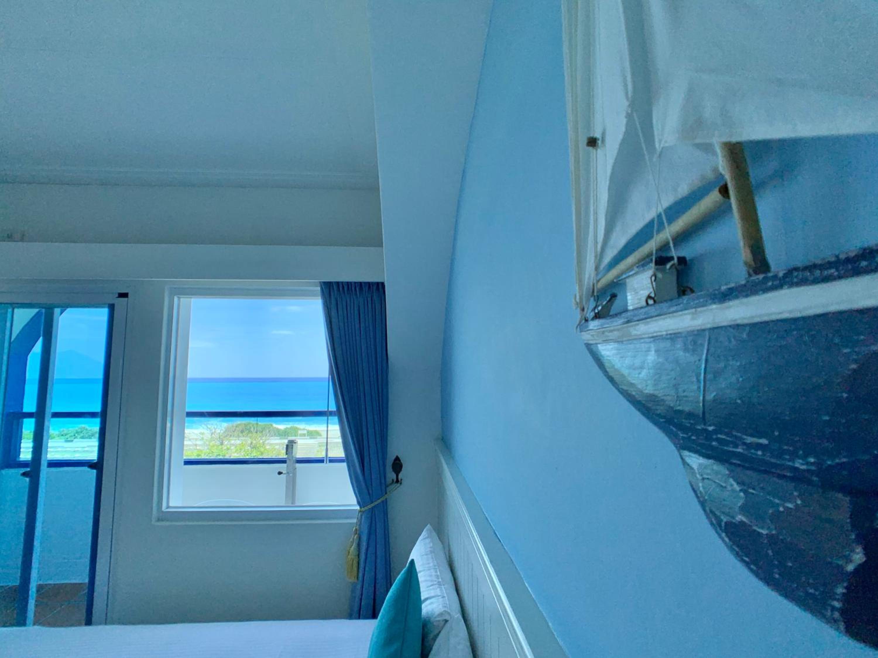 Double Room with Balcony and Sea View