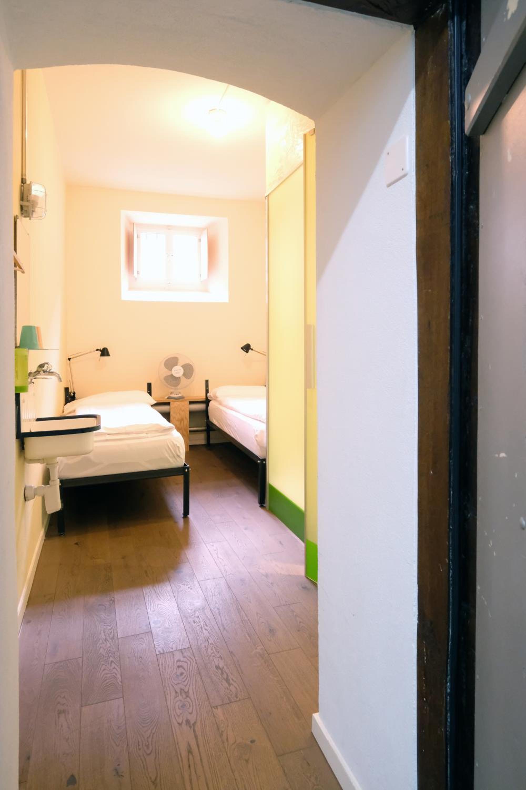 Standard Double or Twin Room - Photo 2
