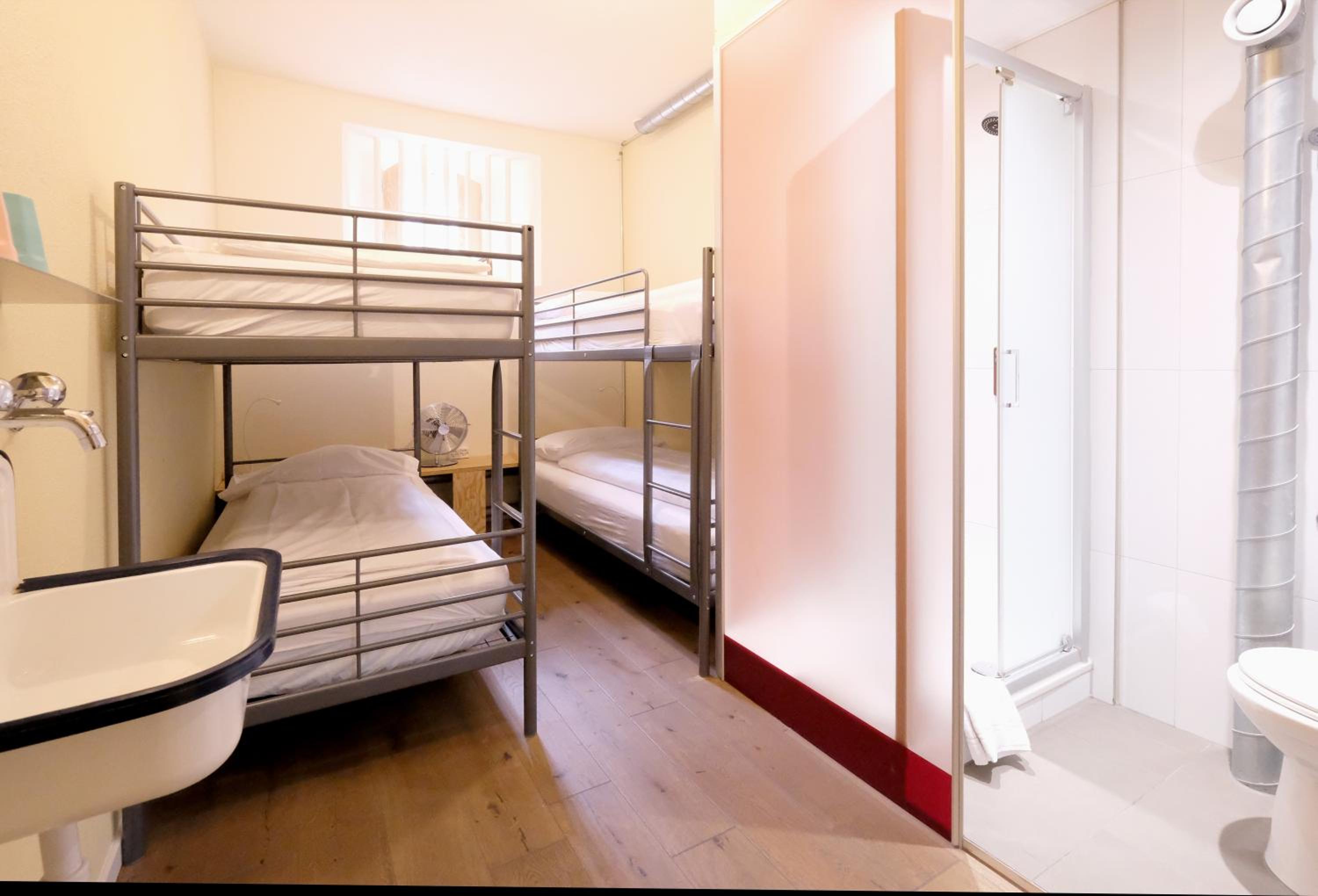 Quadruple Room with Private External Bathroom - Photo 1