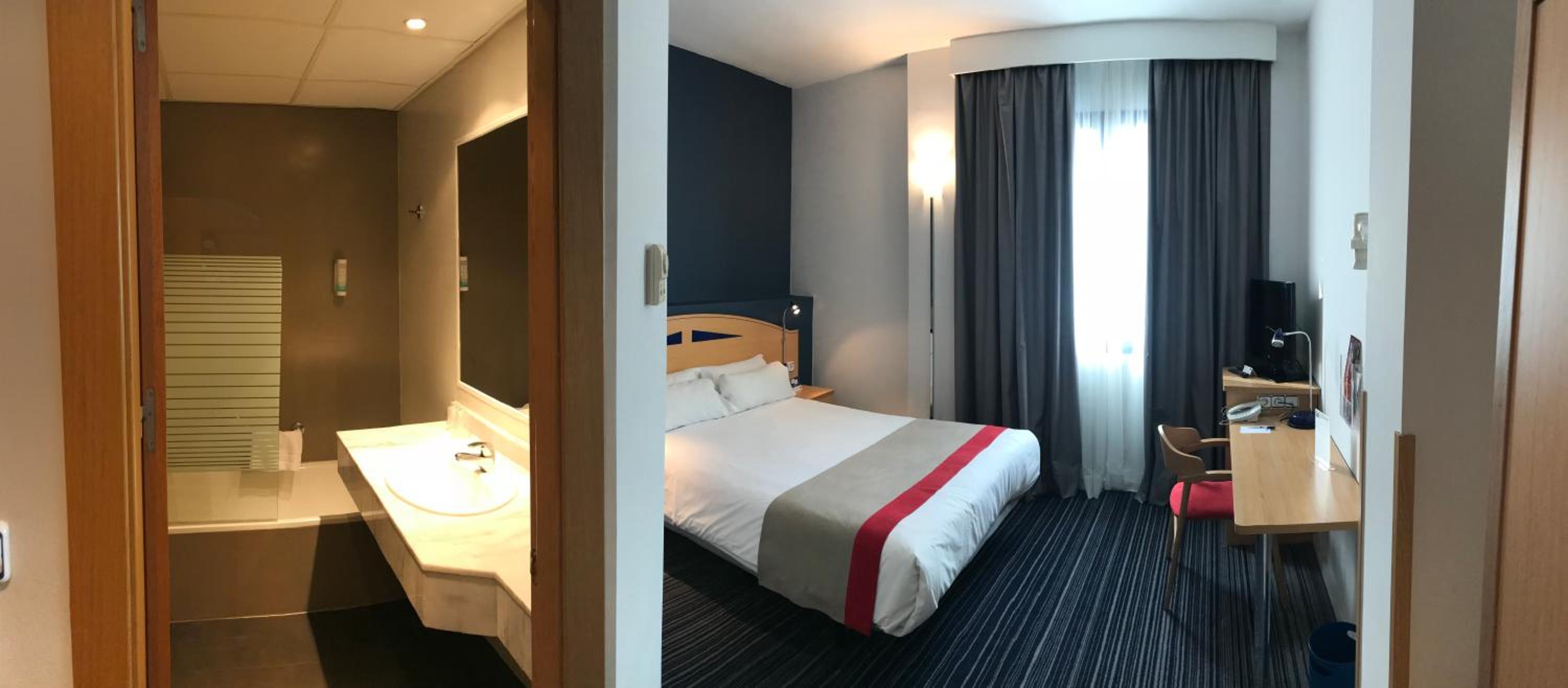 Standard Queen Room - Free Breakfast - Photo 2