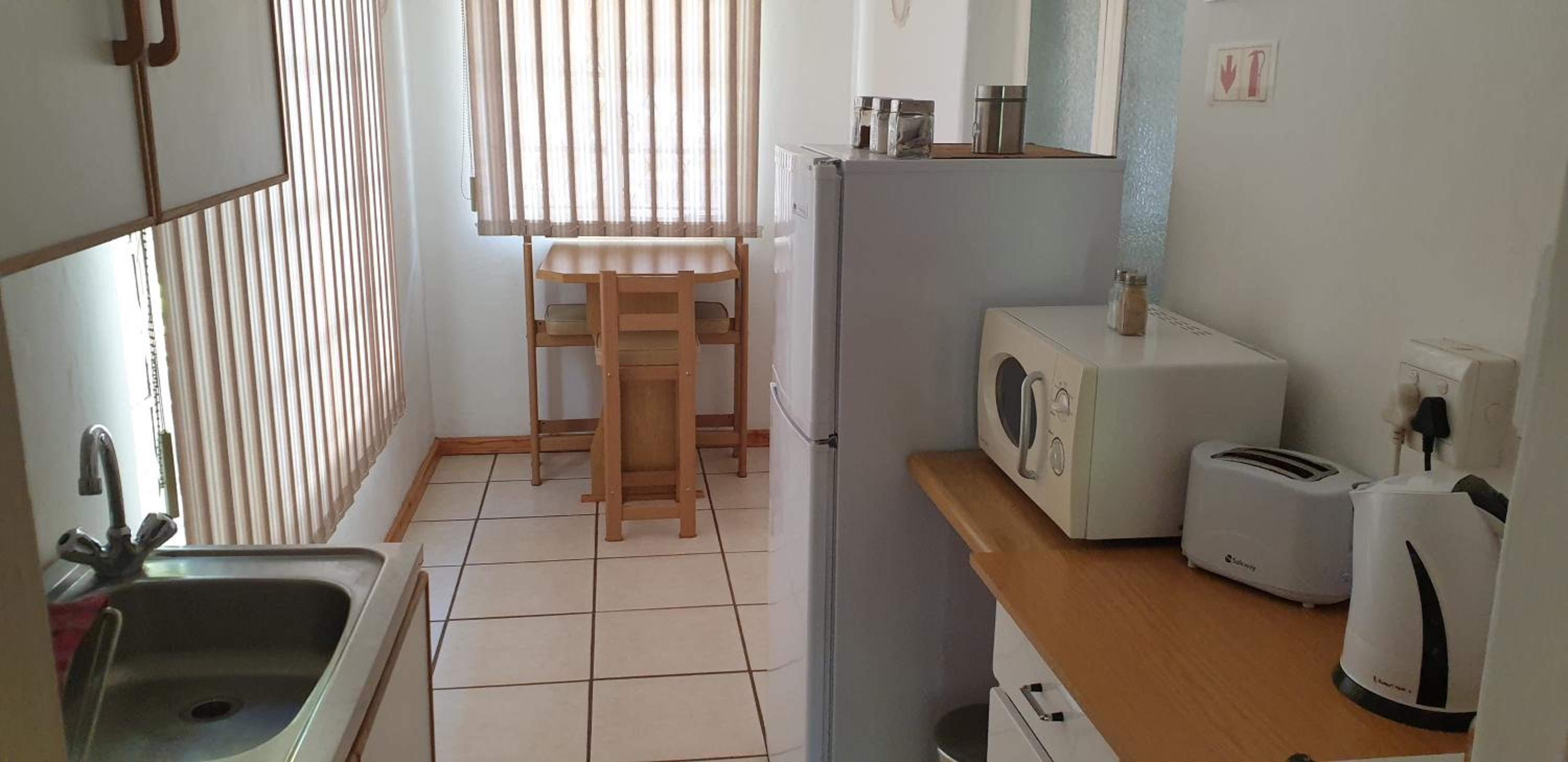Triple Room with Bathroom - Photo 3
