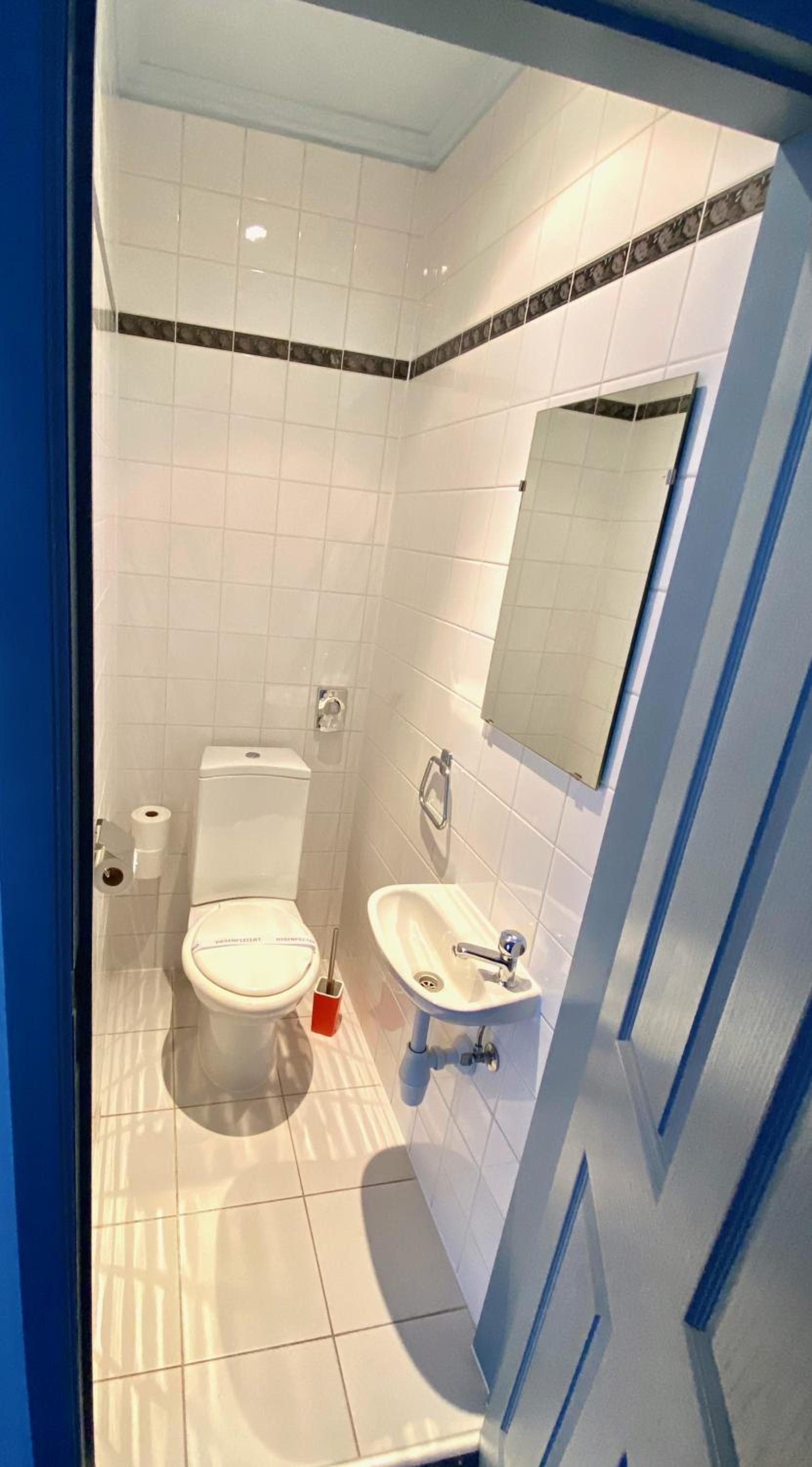 Triple Room with Bath - Photo 13