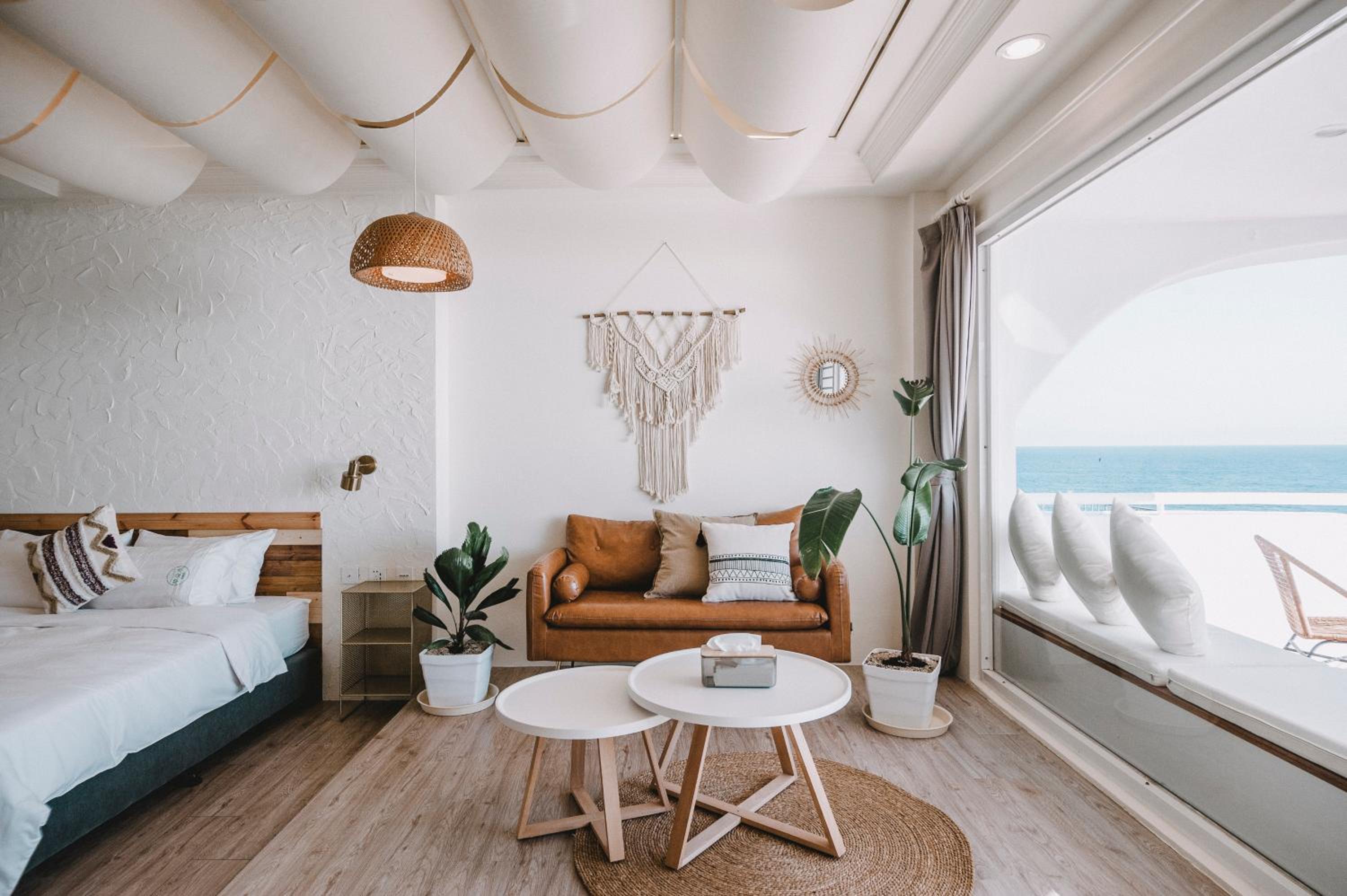 Deluxe Double Room with Balcony and Sea View - Photo 4